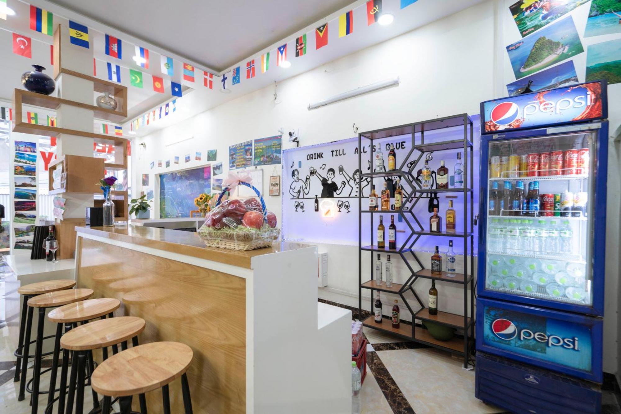 Ha Long Fancy Hostel With Vegetarian And Vegan Restaurant Exterior foto