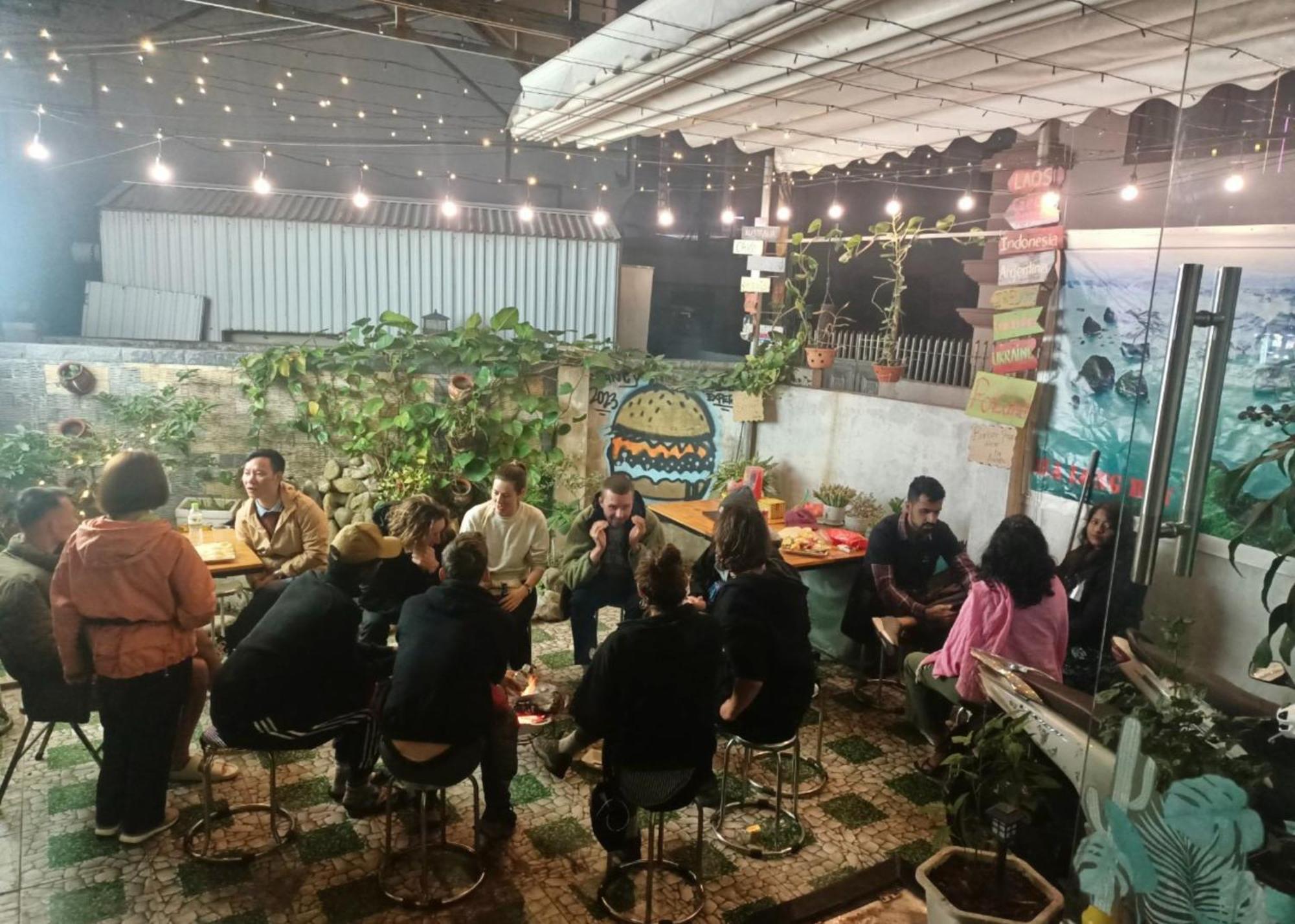 Ha Long Fancy Hostel With Vegetarian And Vegan Restaurant Exterior foto
