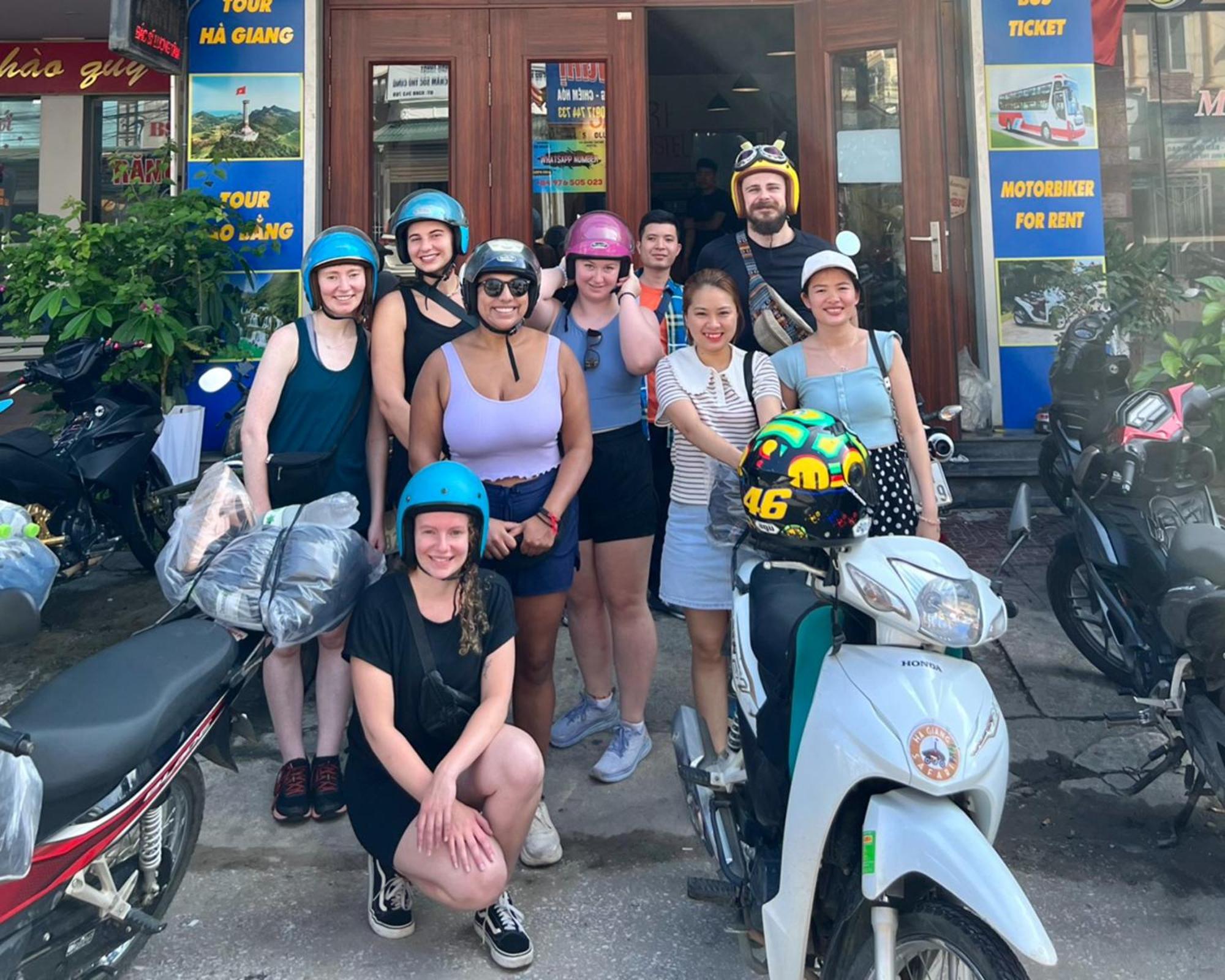 Ha Long Fancy Hostel With Vegetarian And Vegan Restaurant Exterior foto
