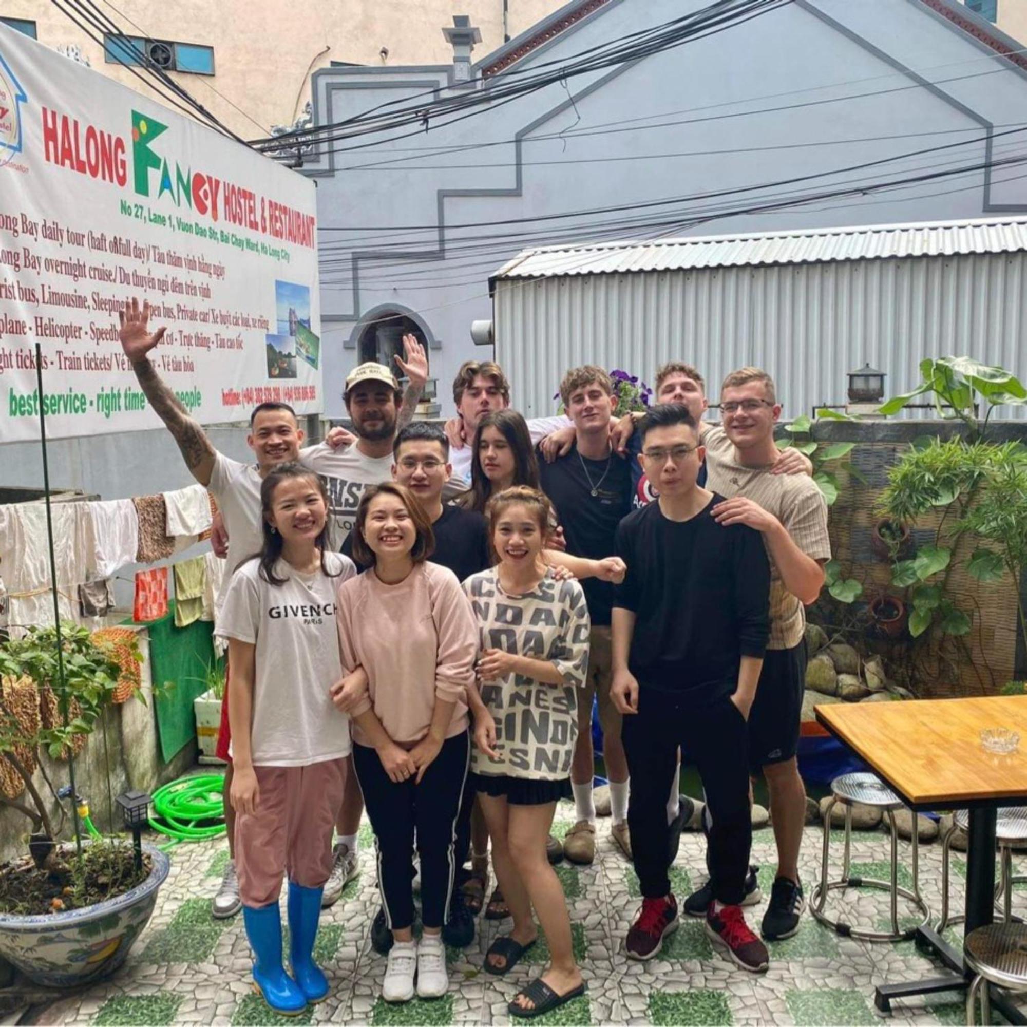 Ha Long Fancy Hostel With Vegetarian And Vegan Restaurant Exterior foto